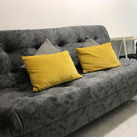 Confortable Habitacion En Apartamento Amoblado Jardin Exterior foto