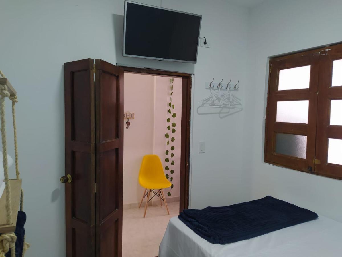 Confortable Habitacion En Apartamento Amoblado Jardin Exterior foto